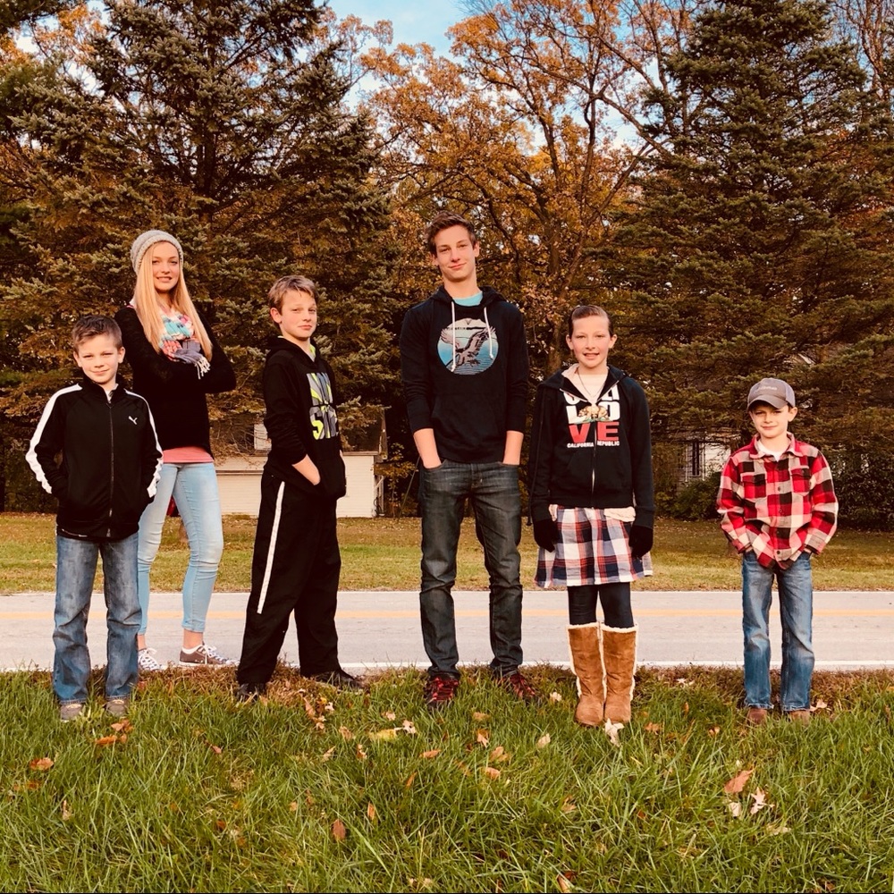 Meet your Posher, Lauren